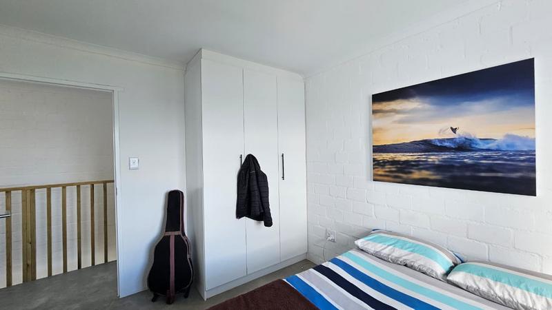 4 Bedroom Property for Sale in Golden Mile Western Cape
